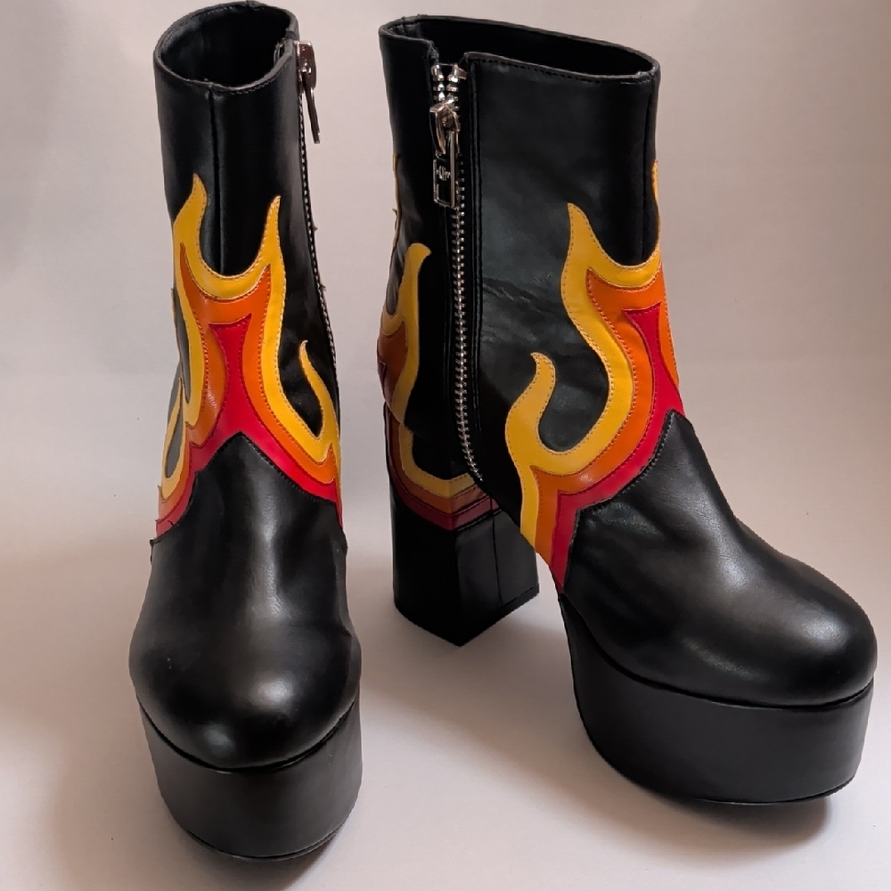 DollsKill Current Mood "Burner" Boots, 9